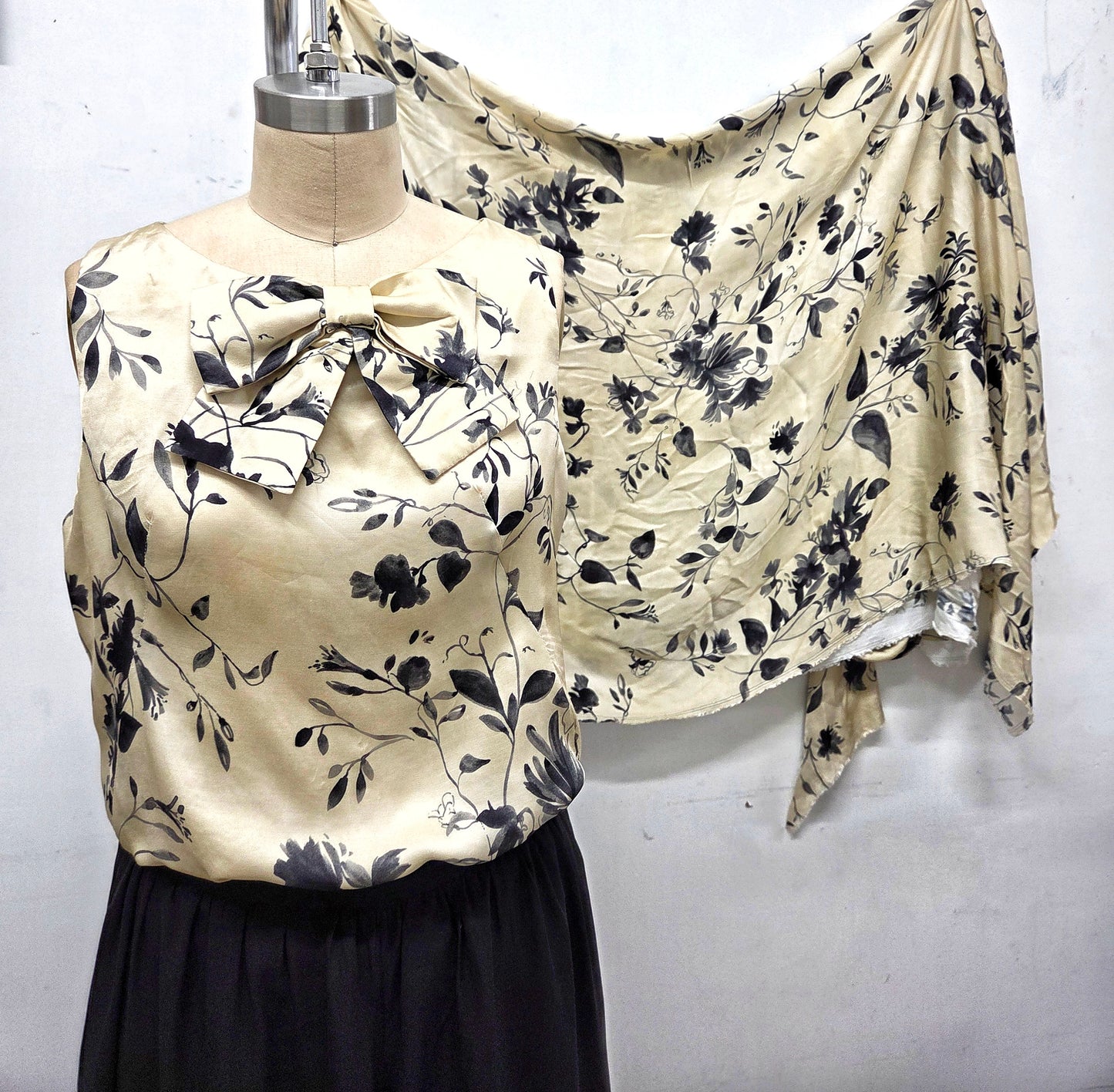 Womens Chic Floral Top, Vintage Inspired Elegant Top with a Bow