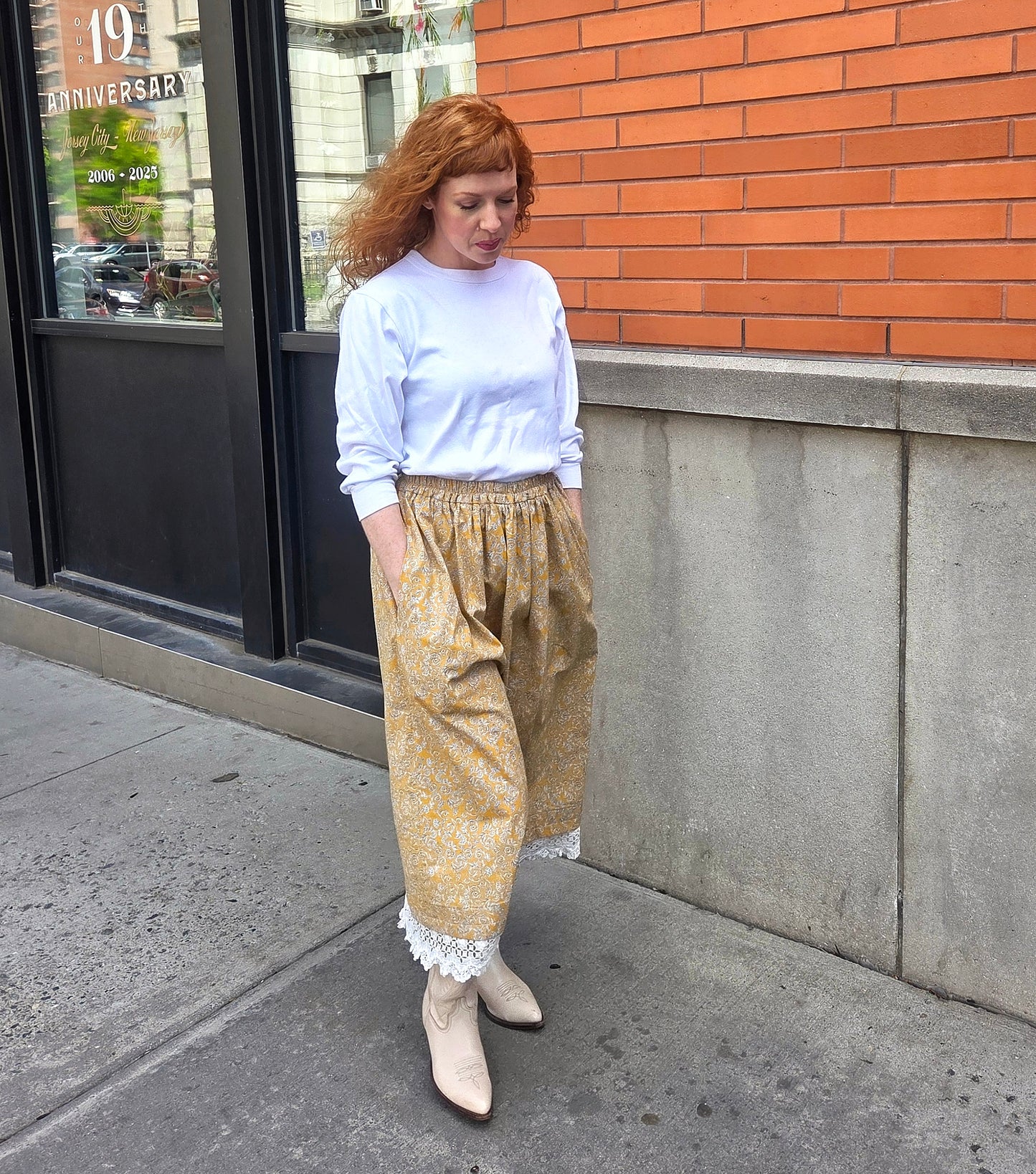 Floral Print Cotton Midi Skirt: Summer thru Fall with Pockets